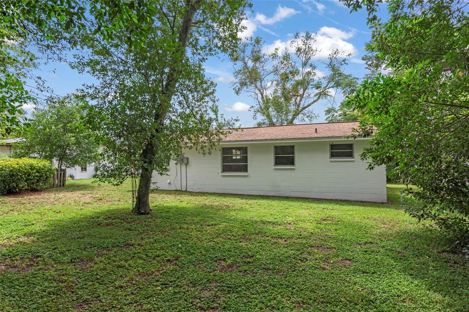 13 OAK KNOLL ST