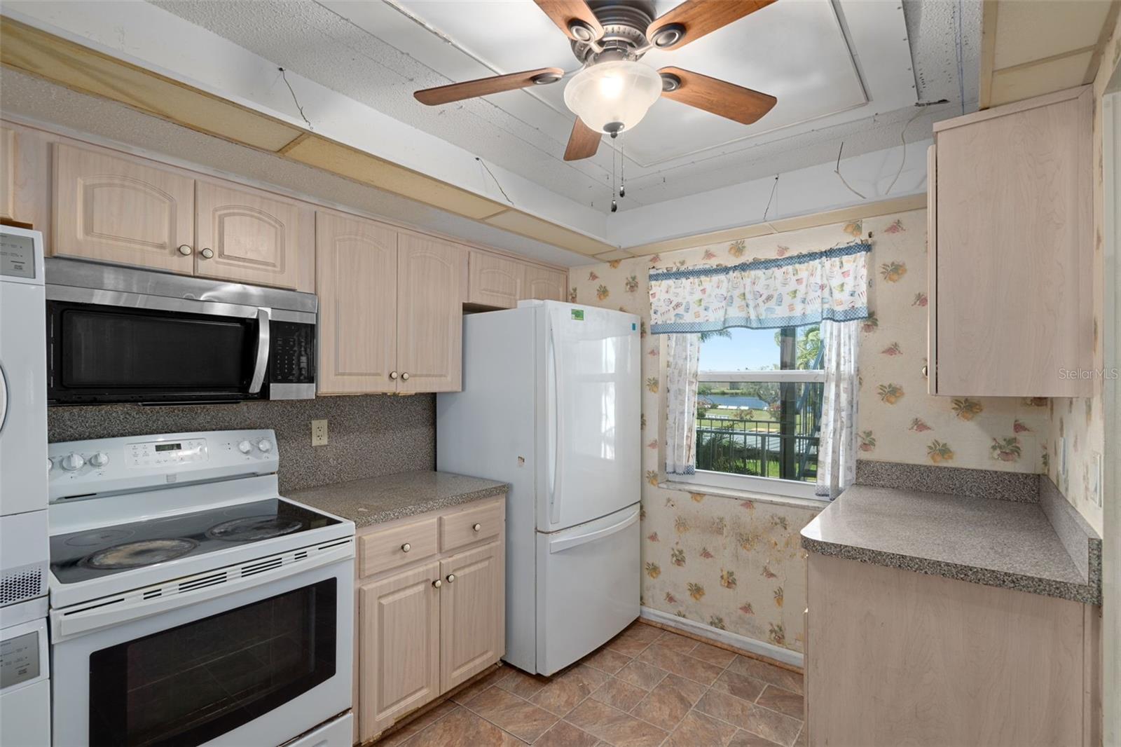 4660 MARINE PKWY #206