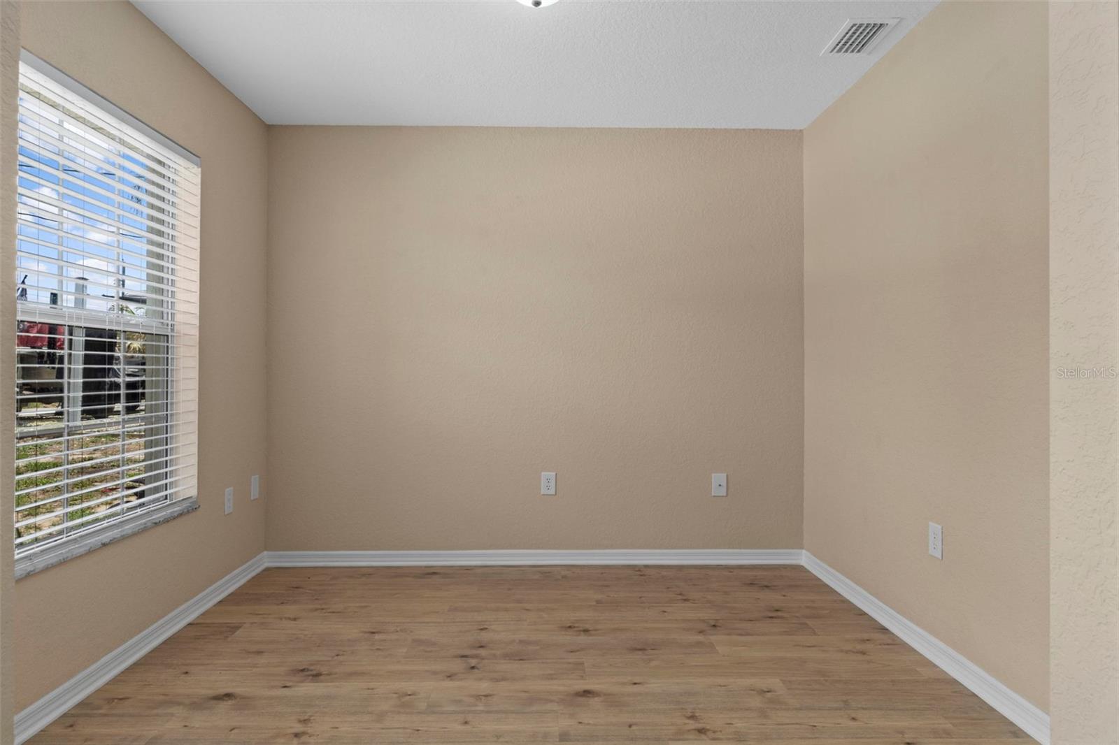 3840 LEMA DR