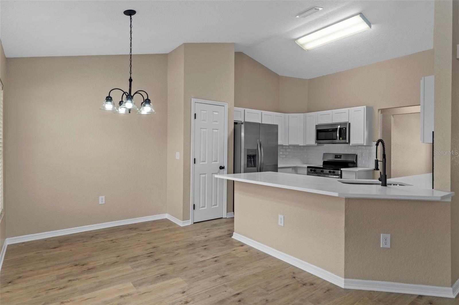 3840 LEMA DR