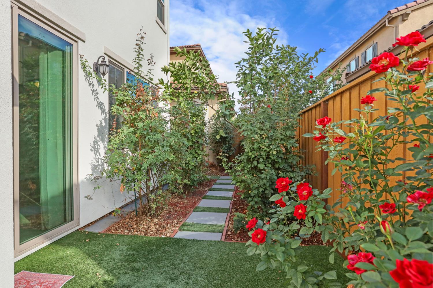 61 W Viola Street