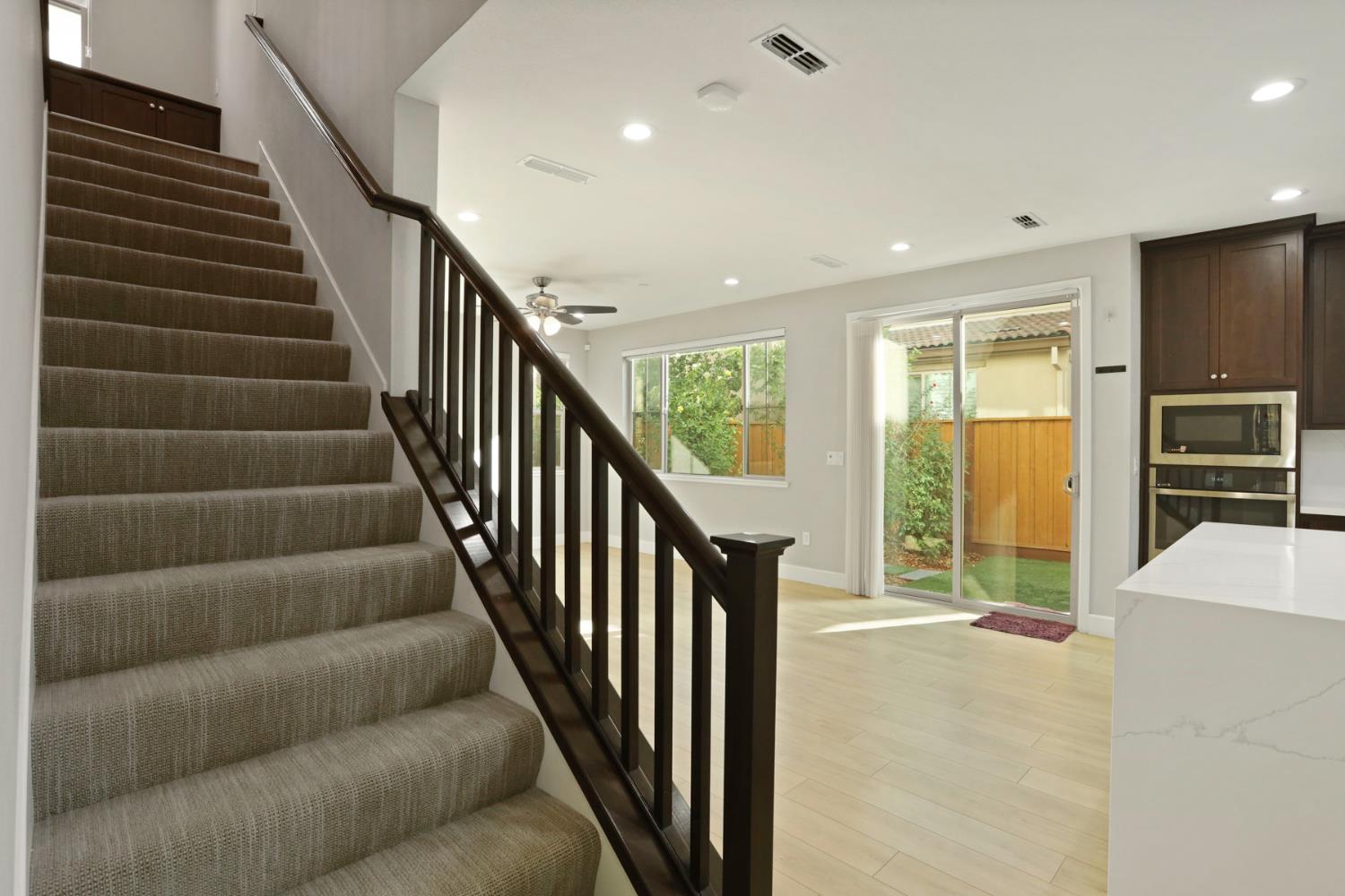 61 W Viola Street