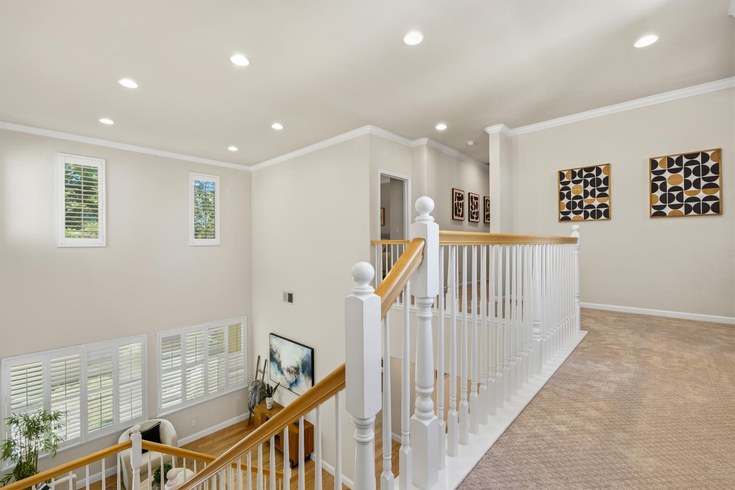 6355 Riverbank Circle