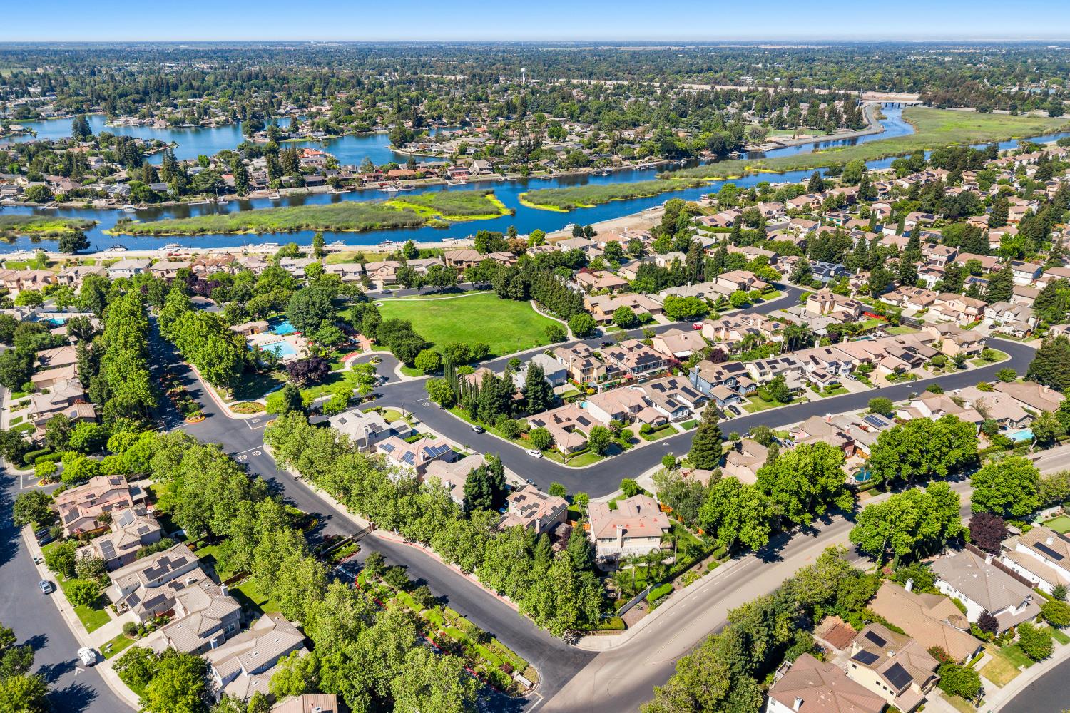 6355 Riverbank Circle
