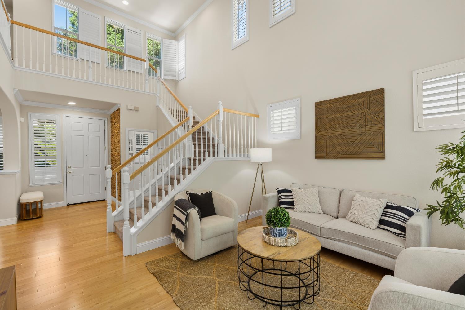 6355 Riverbank Circle