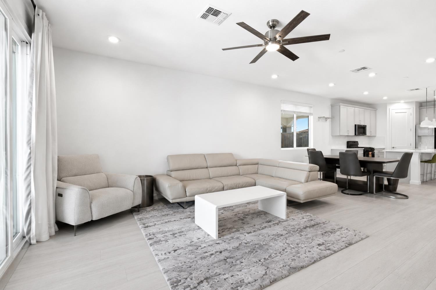 631 Aberdeen Lane