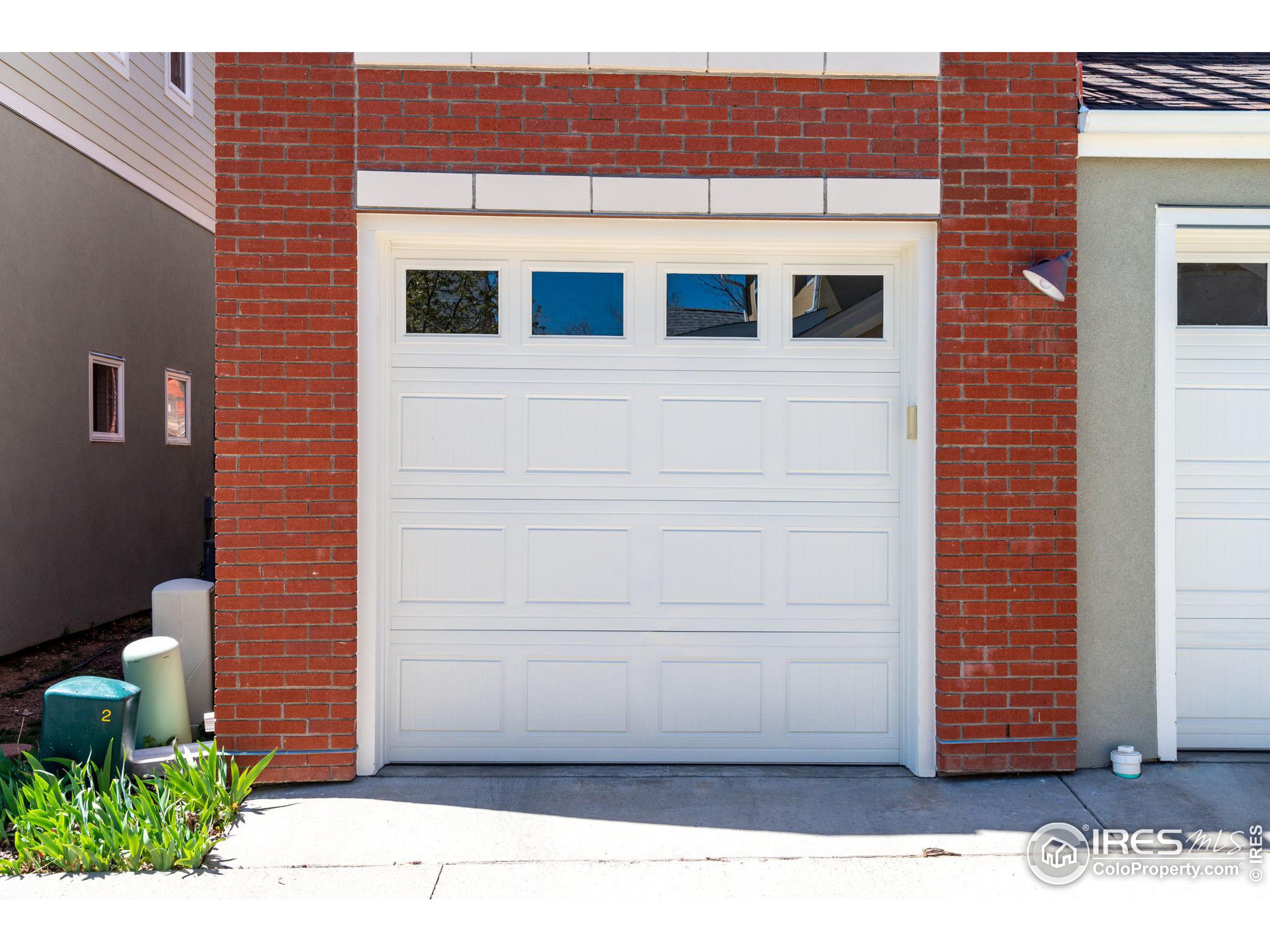 1215 Cedar Ave 202