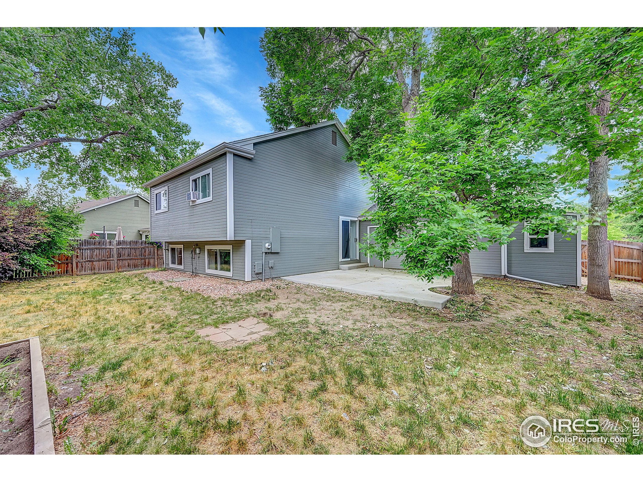 935 Vetch Cir
