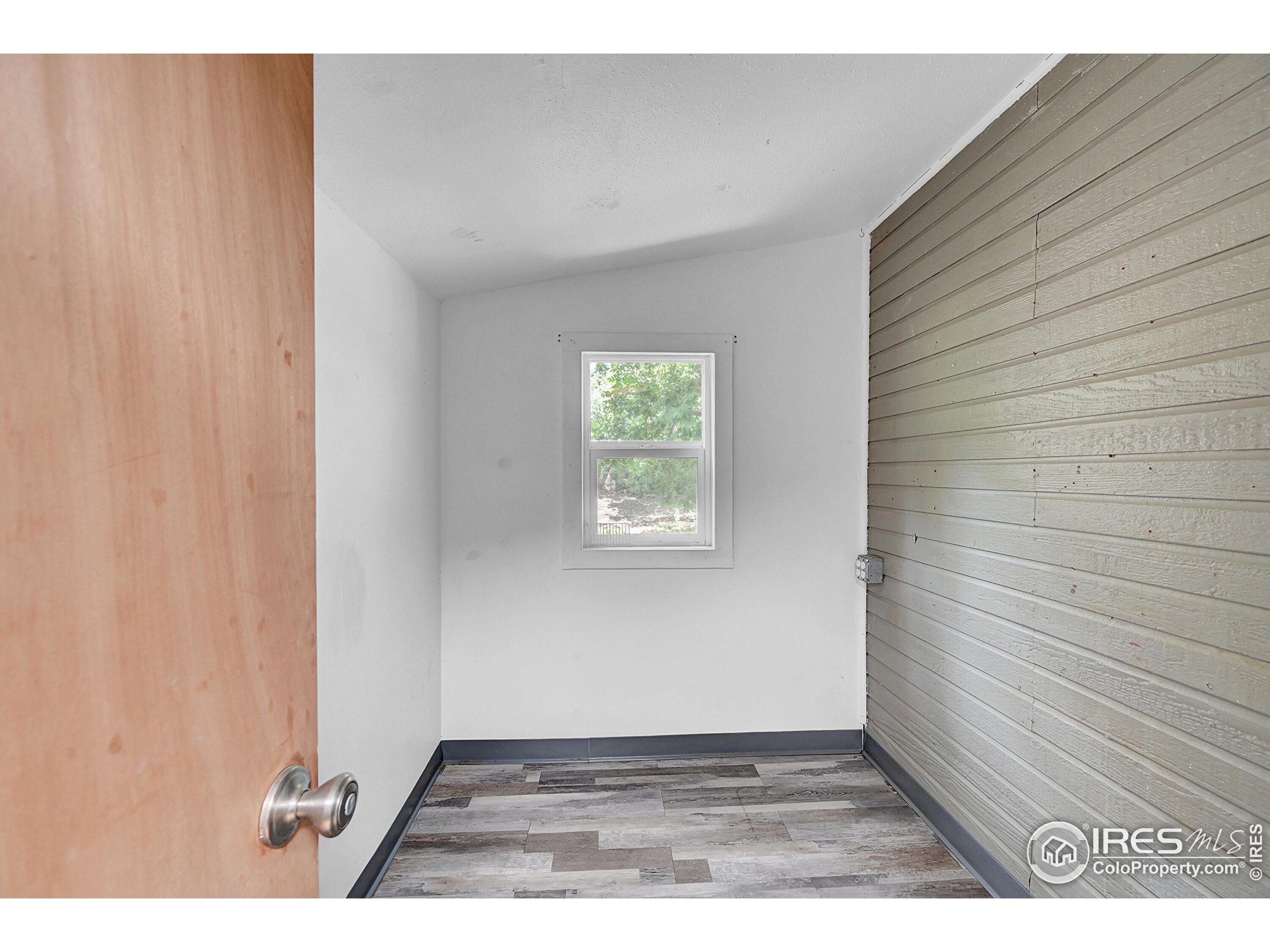 935 Vetch Cir