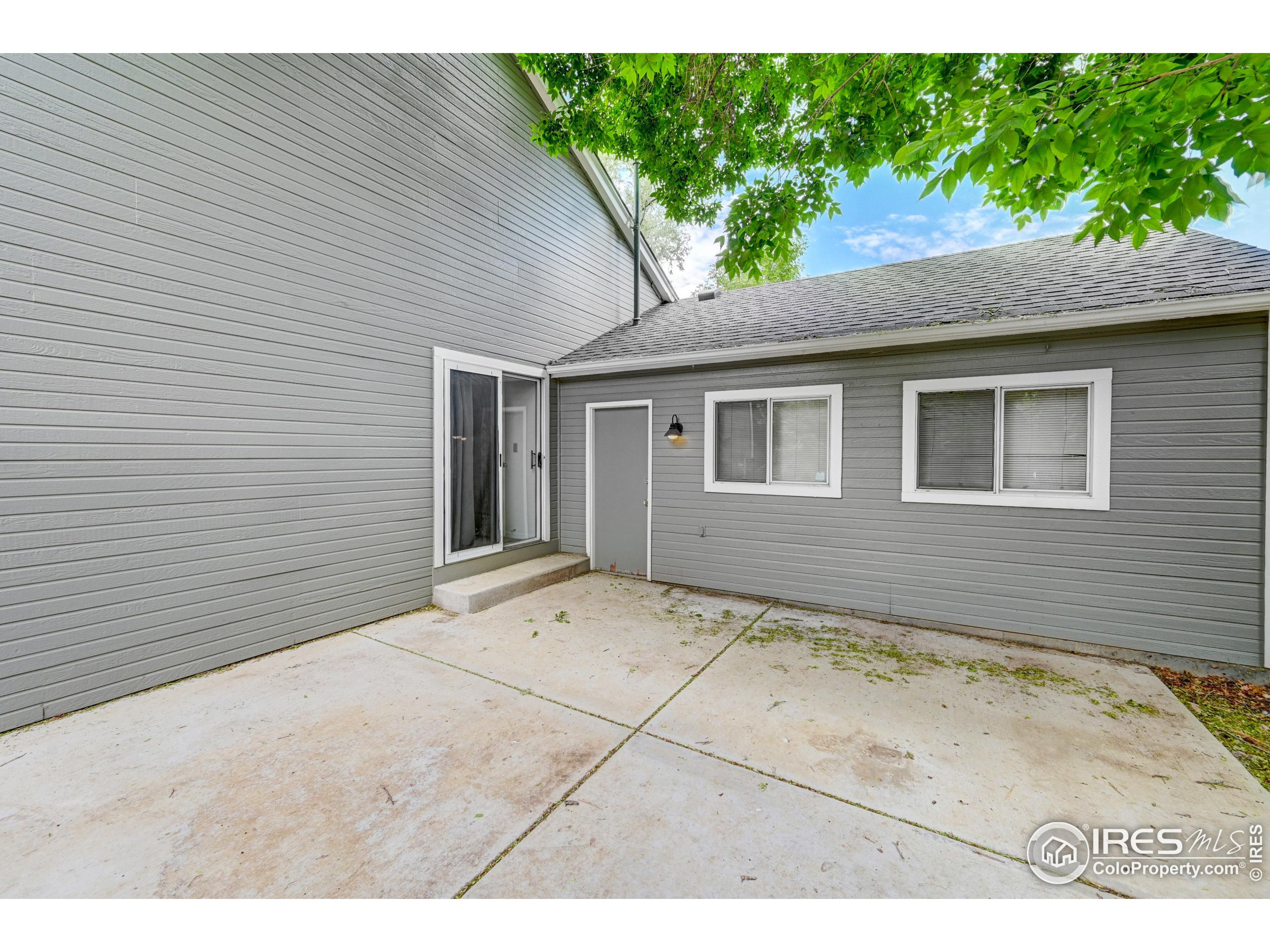 935 Vetch Cir