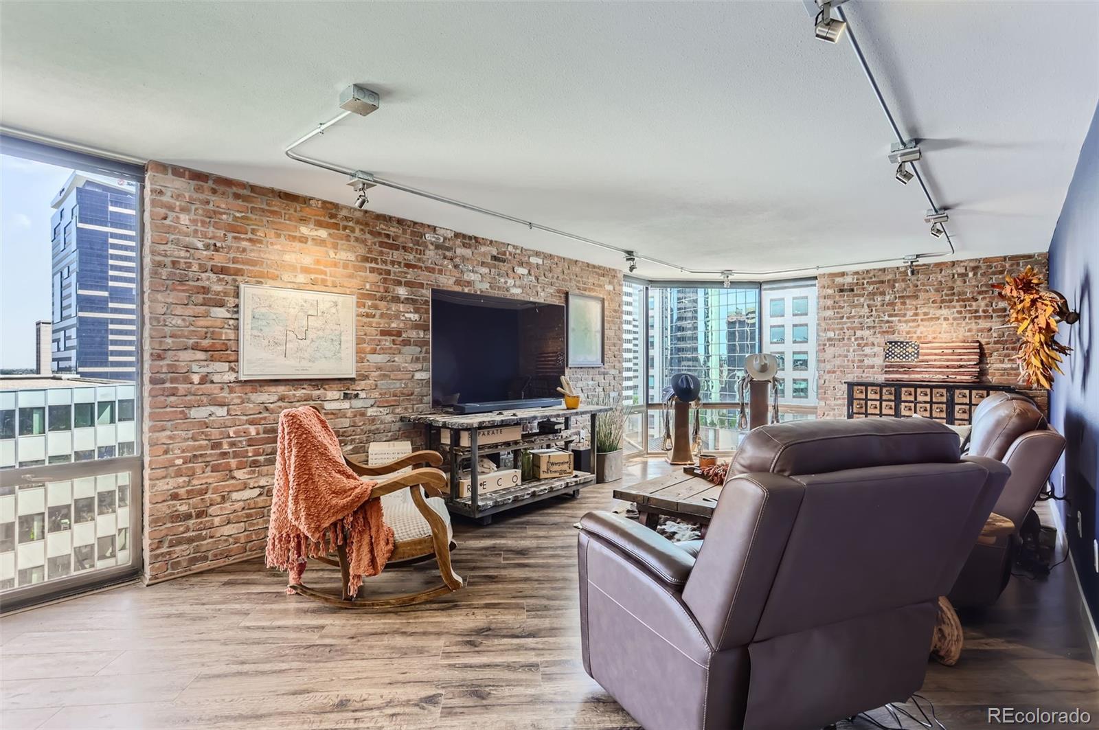 1625 Larimer Street Unit: 1105
