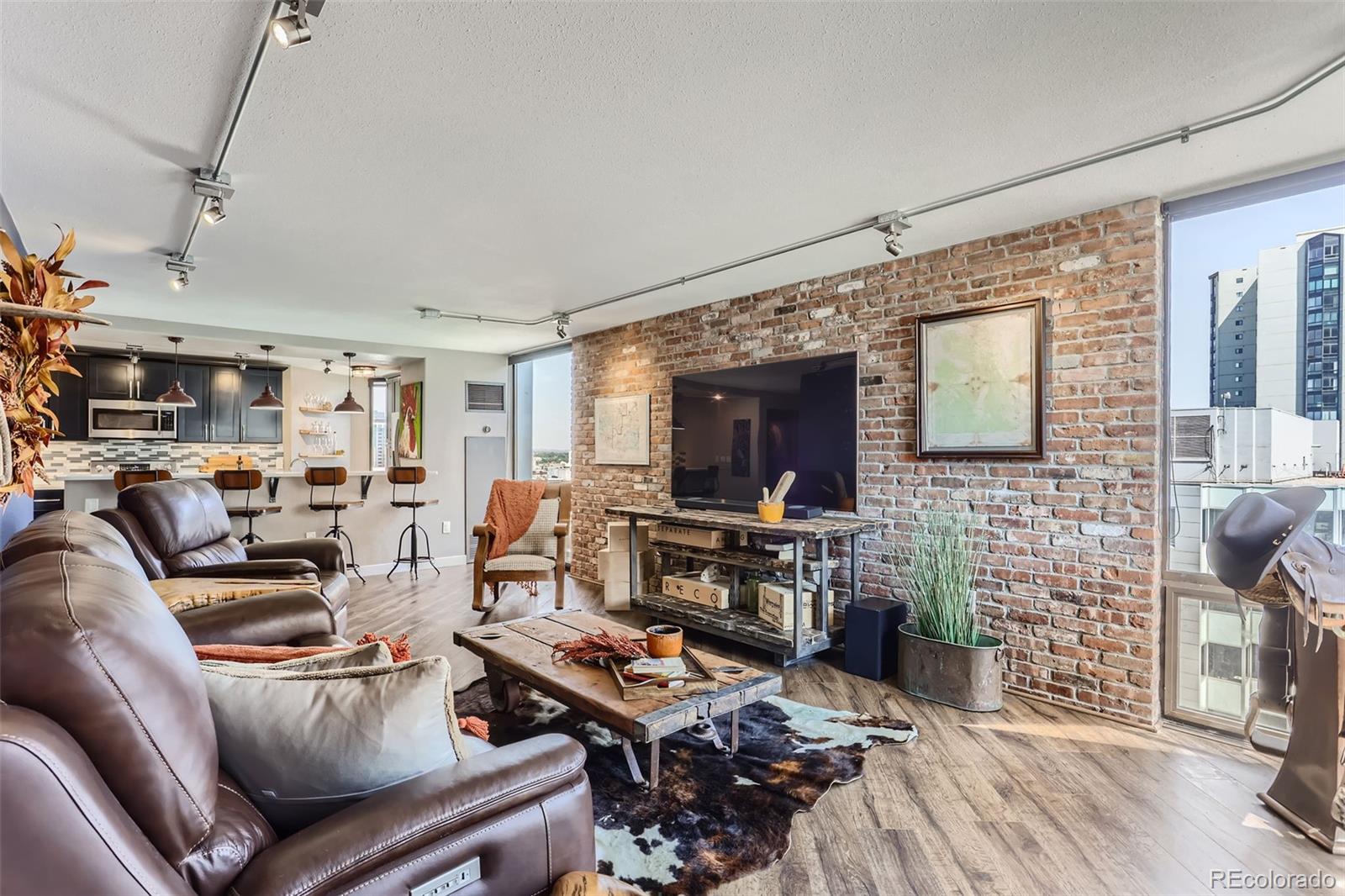 1625 Larimer Street Unit: 1105