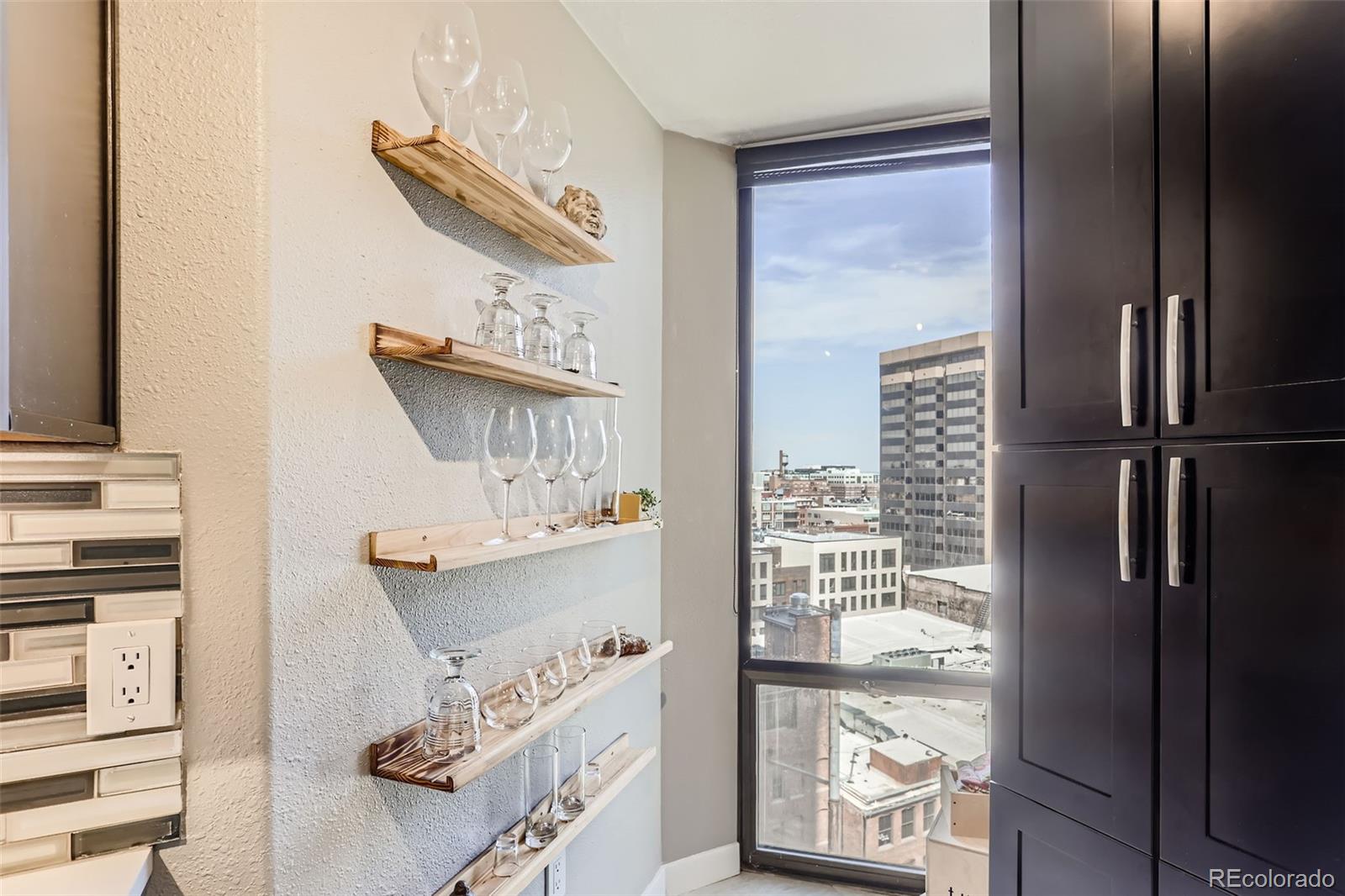 1625 Larimer Street Unit: 1105