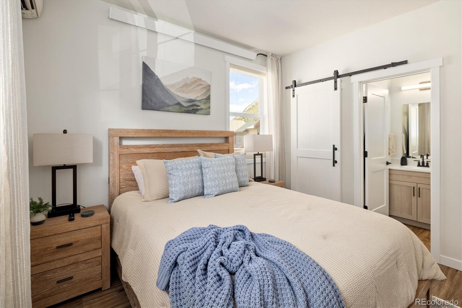 2121 Hummingbird Way Unit: 201