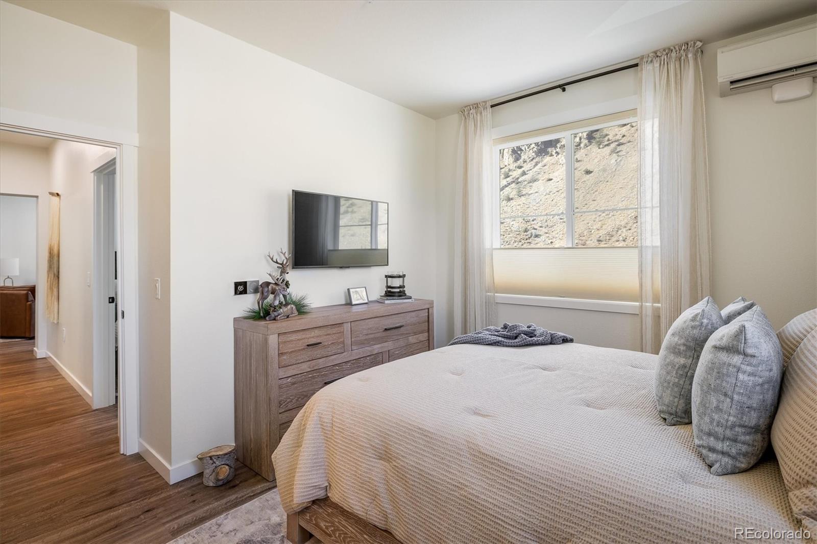 2121 Hummingbird Way Unit: 201