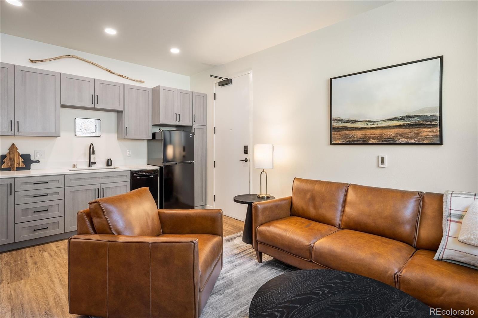 2121 Hummingbird Way Unit: 201