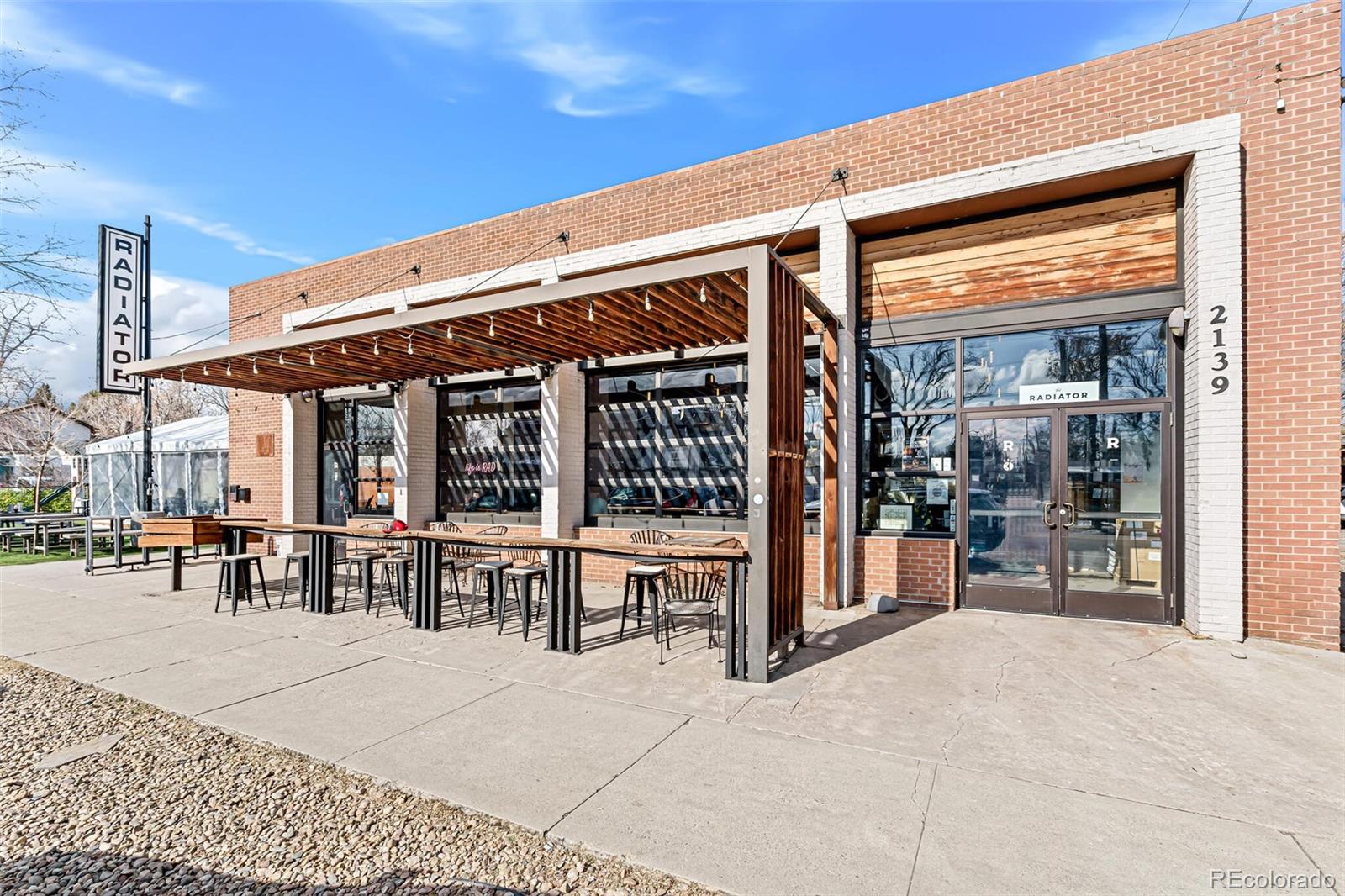 2725 W 39th Avenue