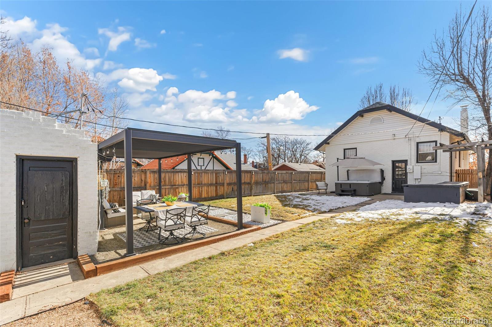 2725 W 39th Avenue