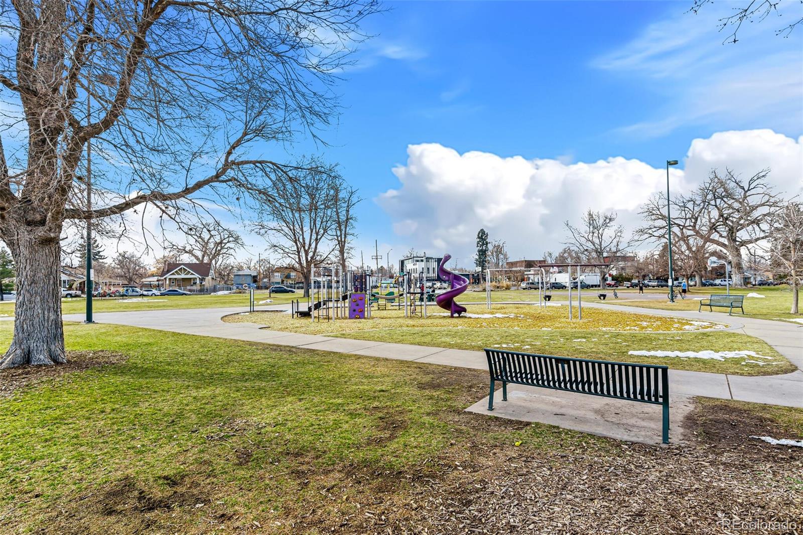 2725 W 39th Avenue