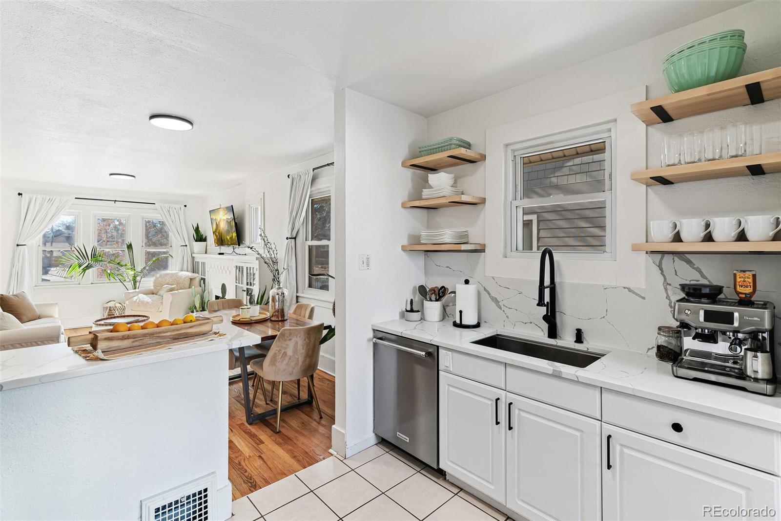 2725 W 39th Avenue