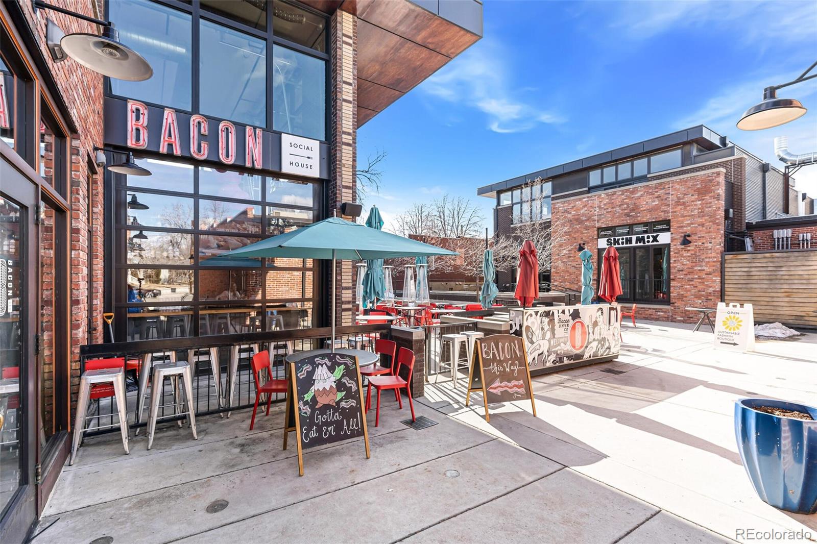 2725 W 39th Avenue