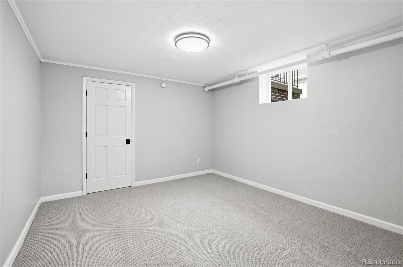 1600 Winona Court Unit: 6