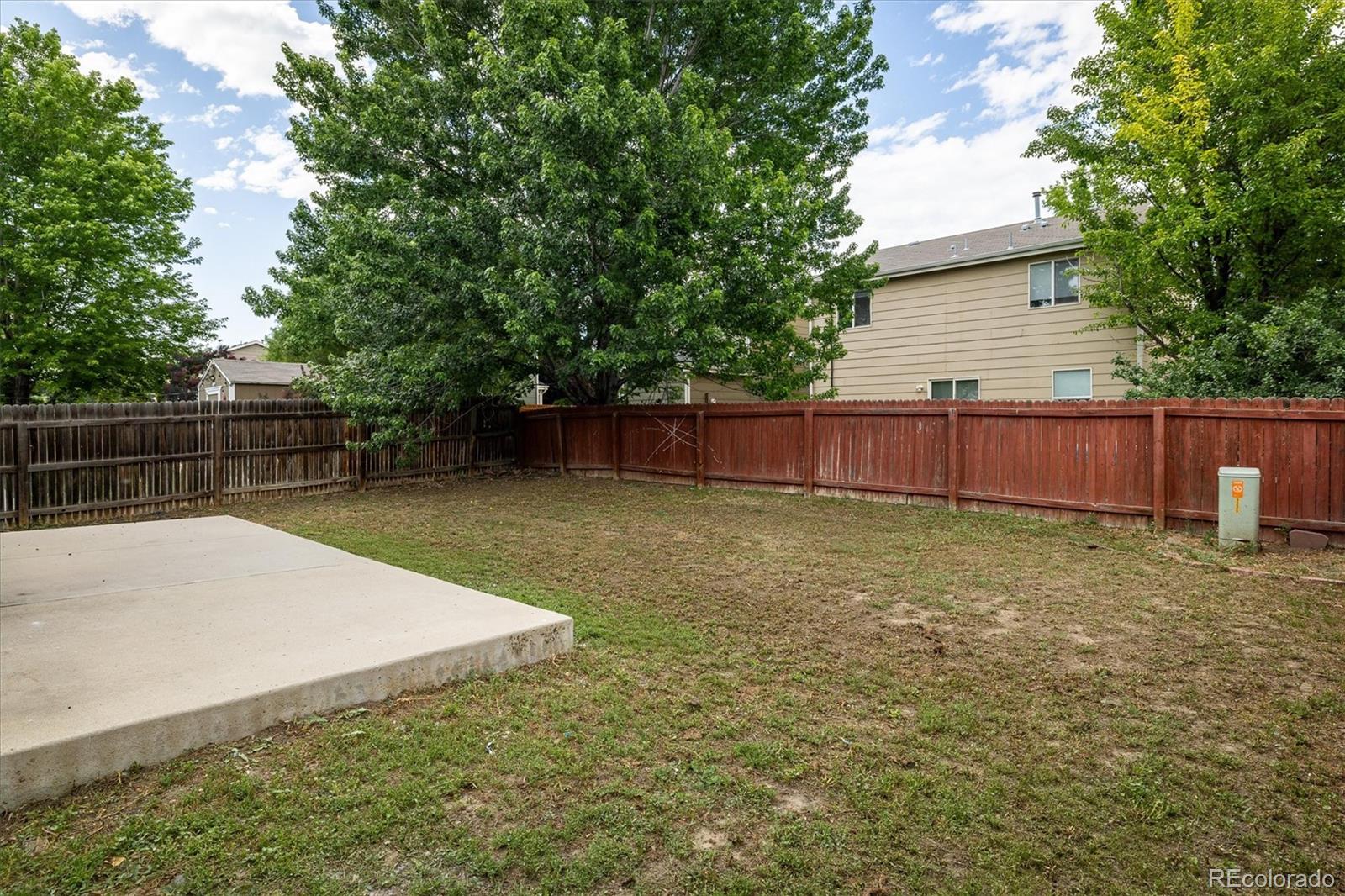 5225 E 100th Drive