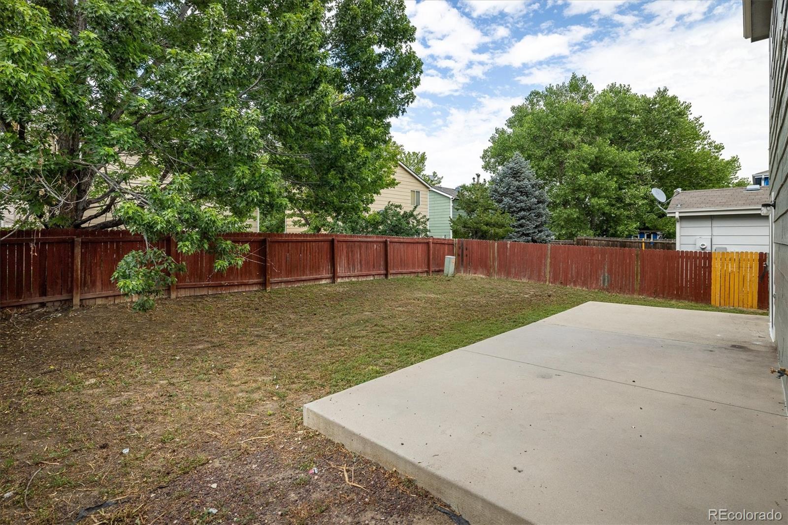 5225 E 100th Drive