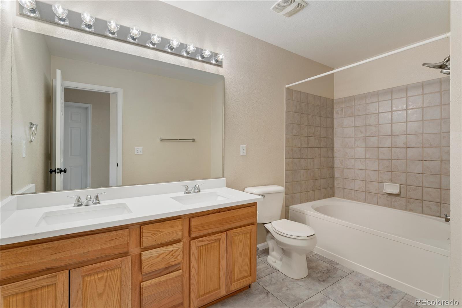12784 Jasmine Street Unit: E