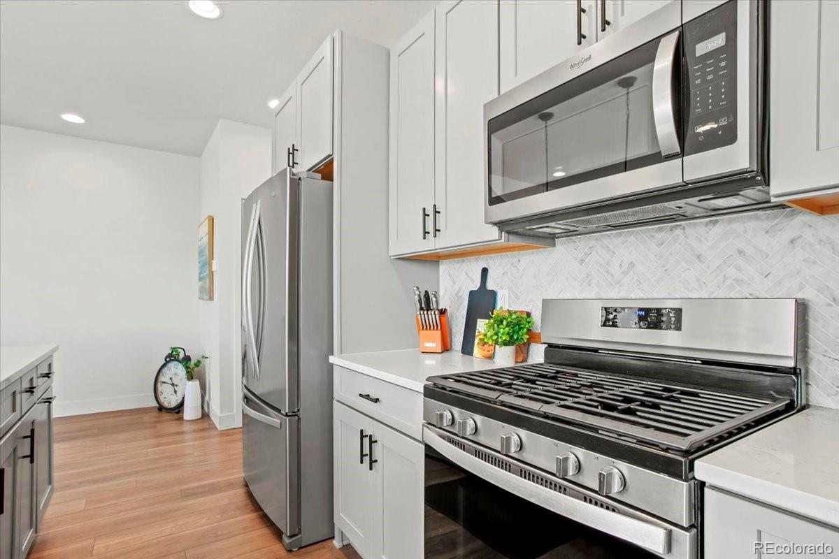 16637 Shoshone Street