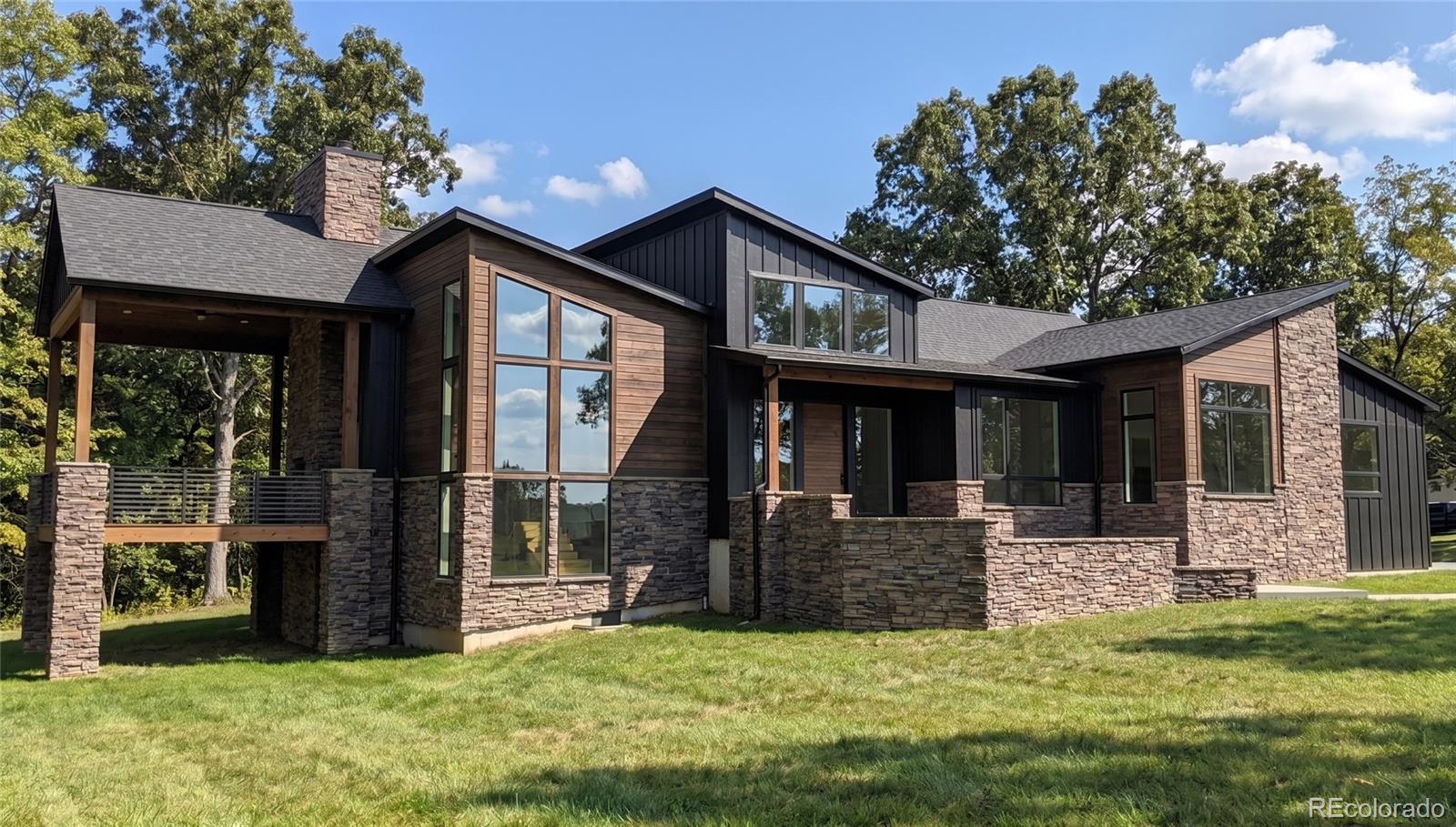 5686 Zircon Way