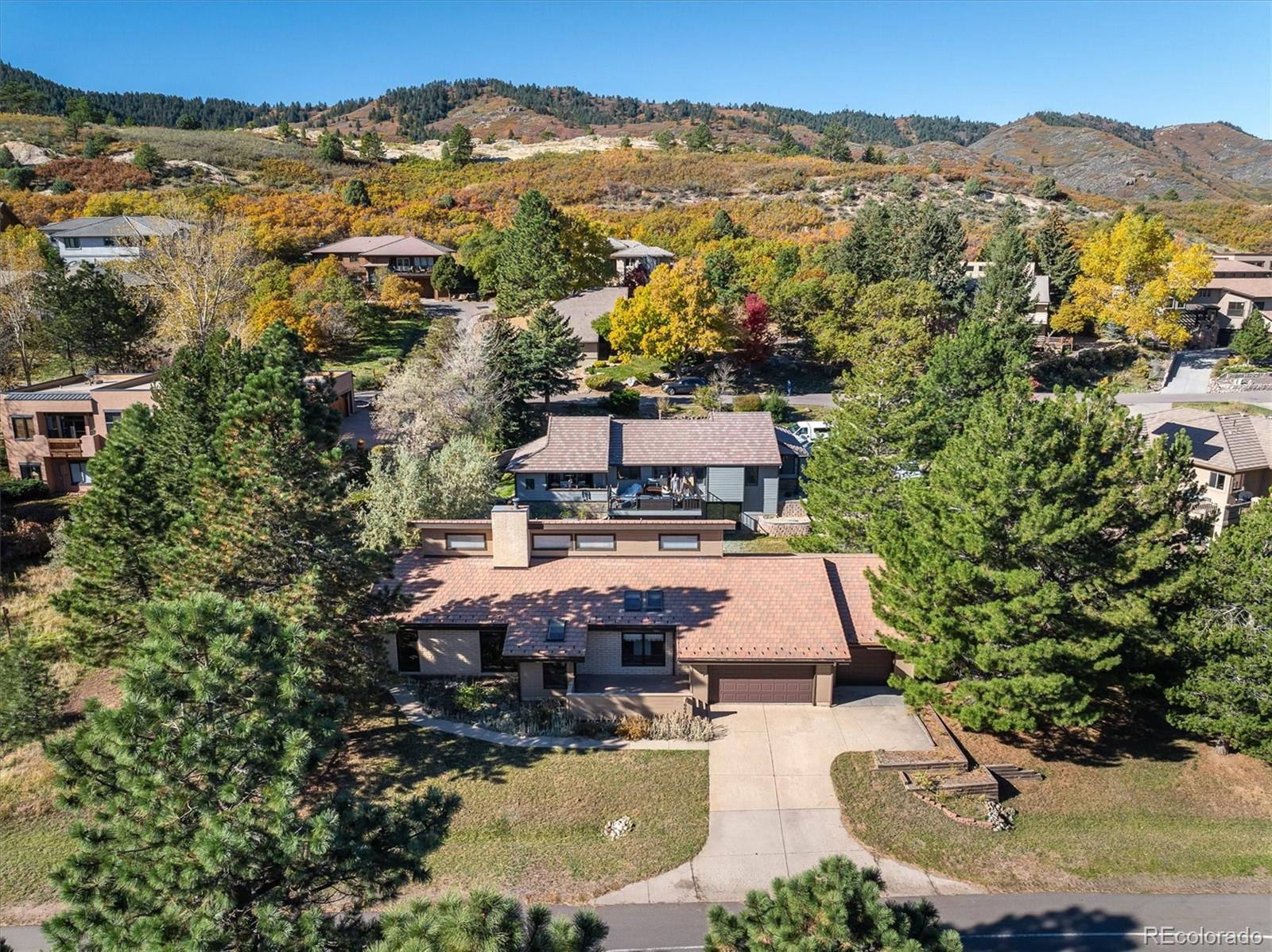 6643 Roxborough Drive