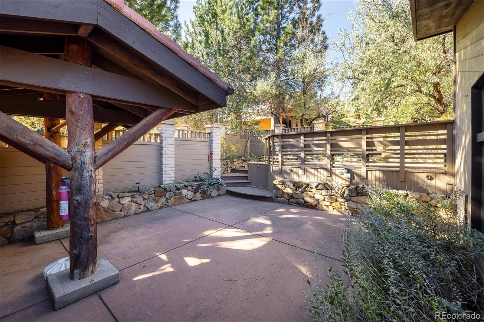 6643 Roxborough Drive