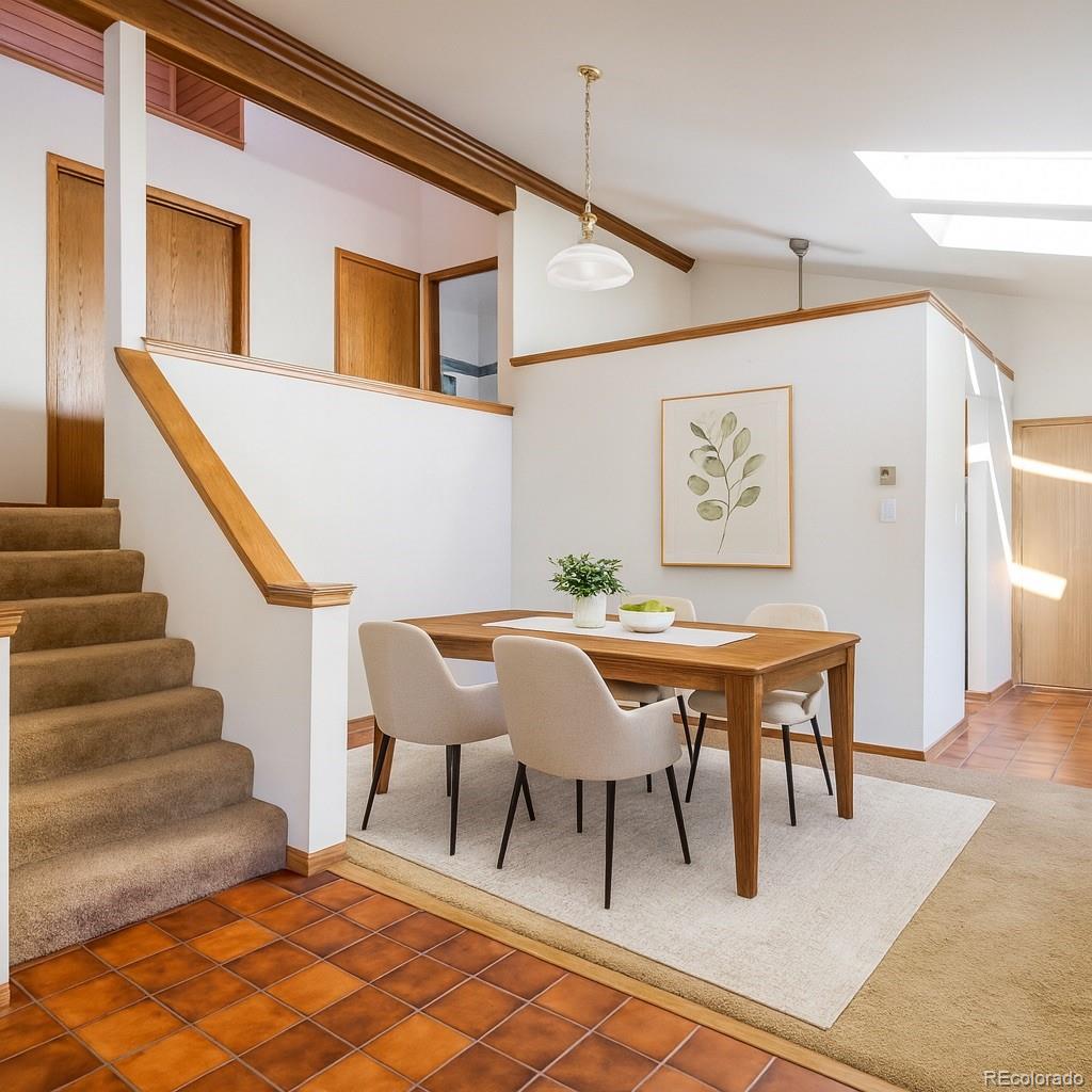 6643 Roxborough Drive
