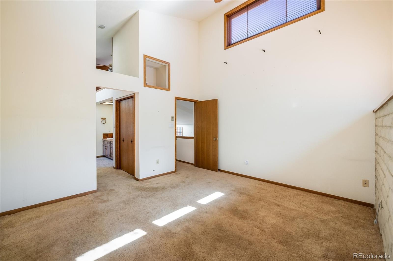 6643 Roxborough Drive
