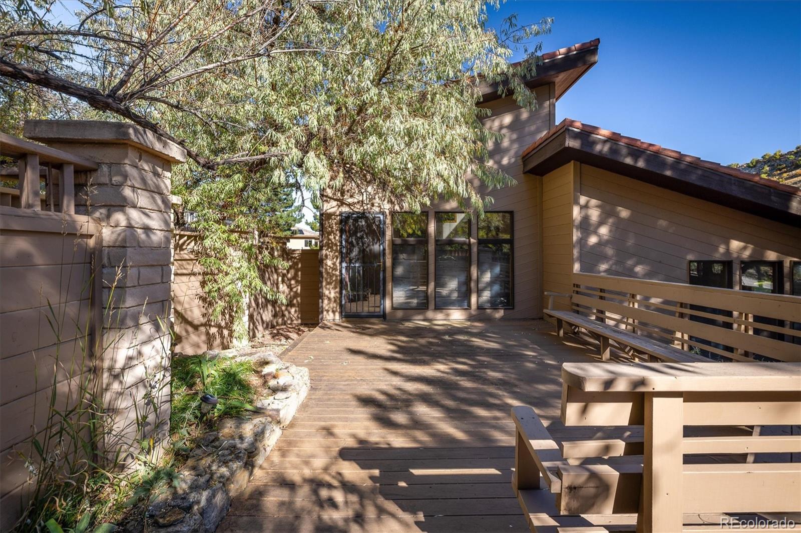 6643 Roxborough Drive