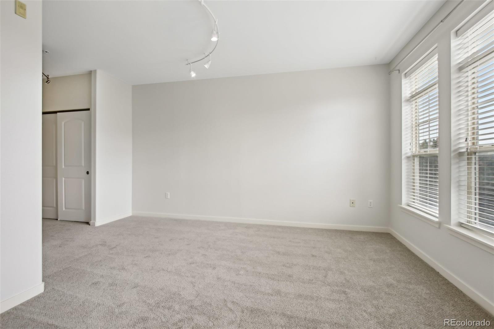 13456 Via Varra Unit: 211