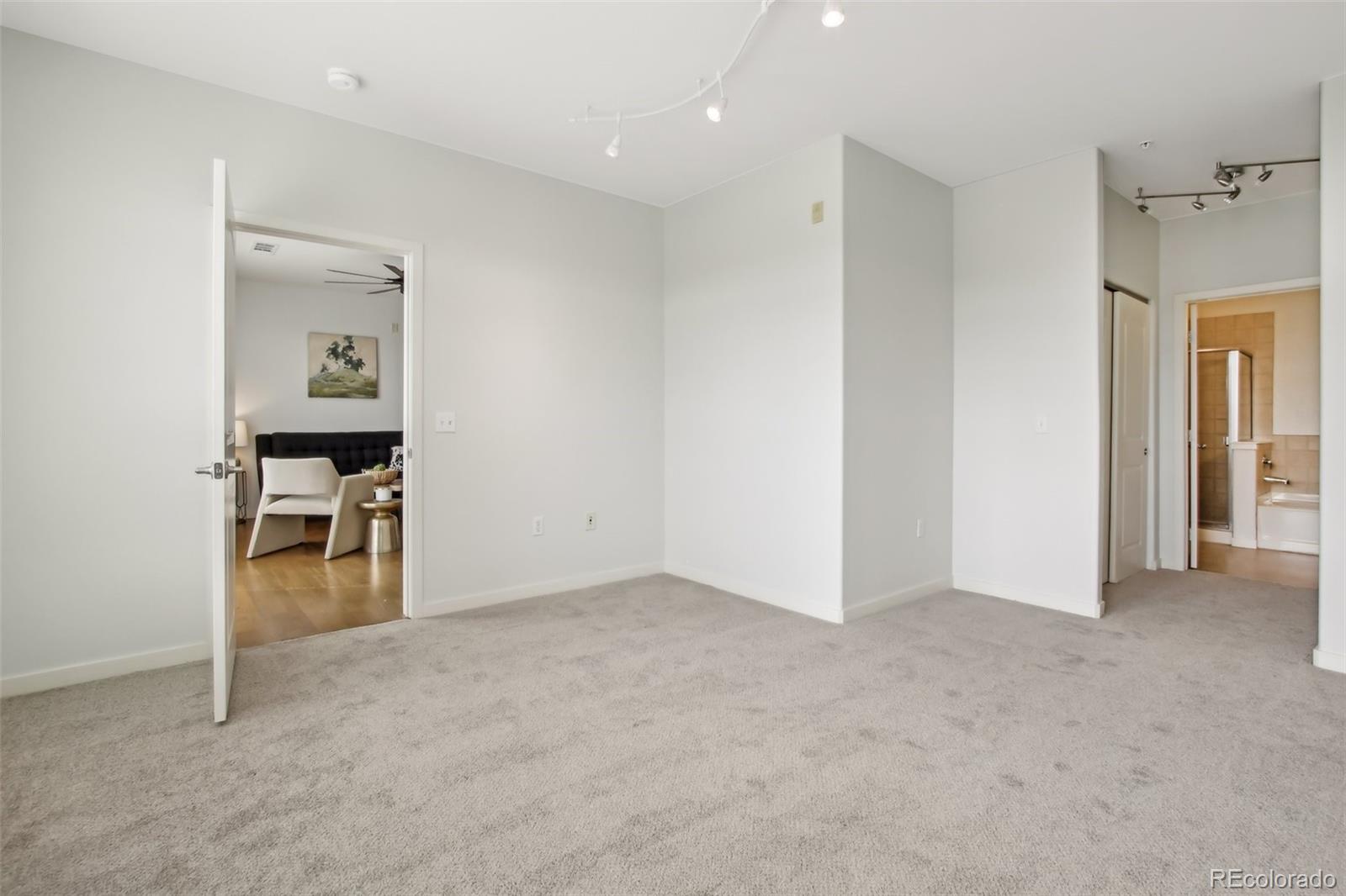 13456 Via Varra Unit: 211