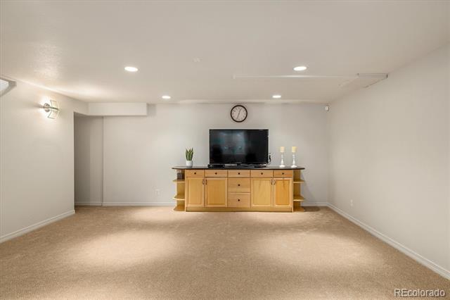 3066 W 109th Place