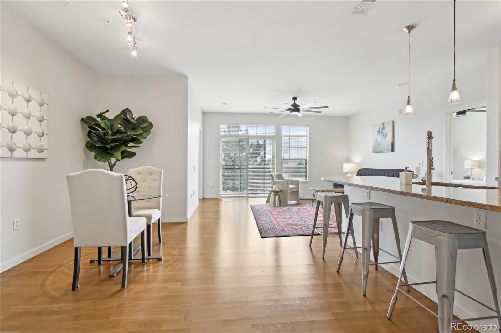 13456 Via Varra Unit: 211