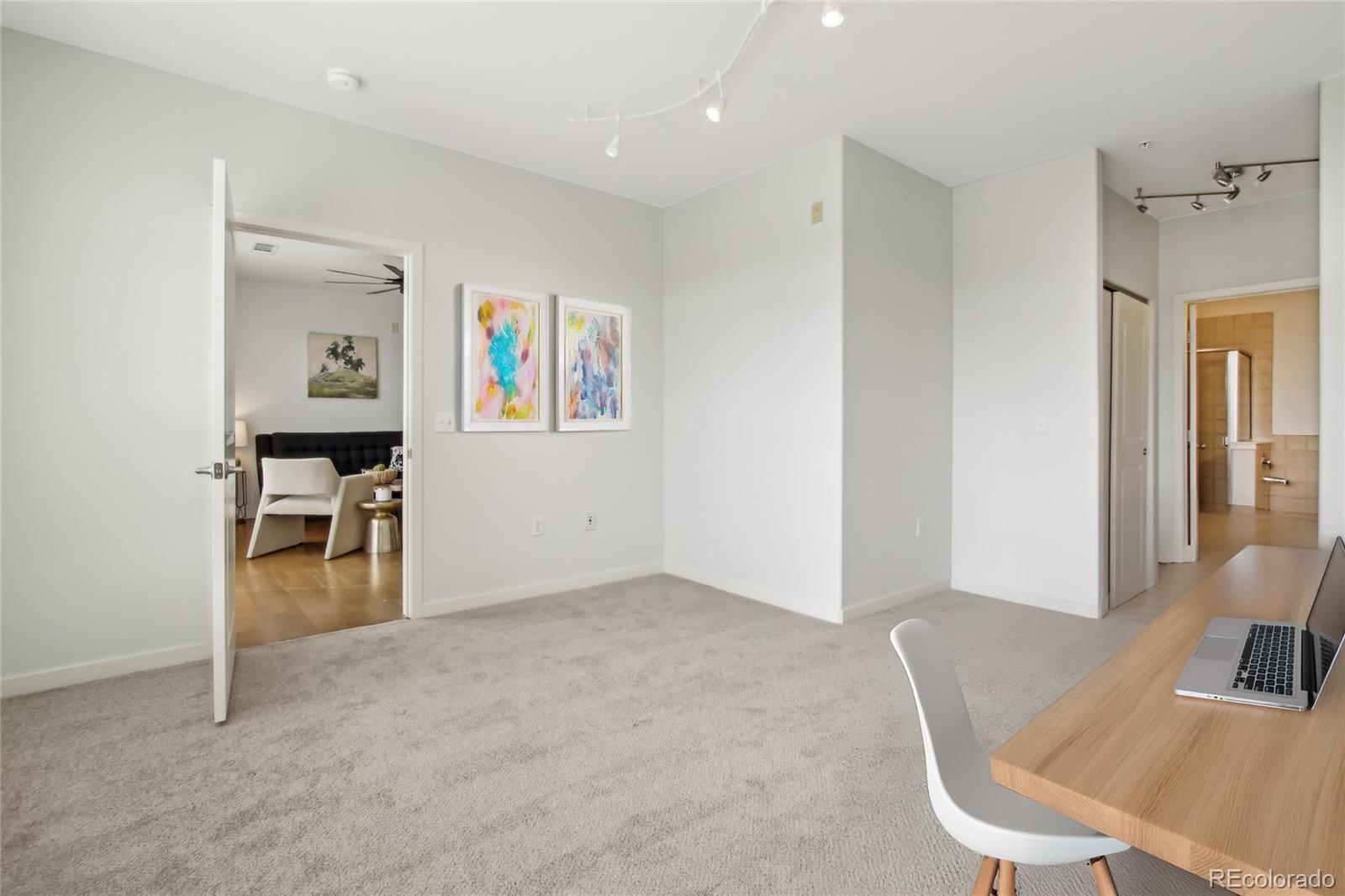 13456 Via Varra Unit: 211