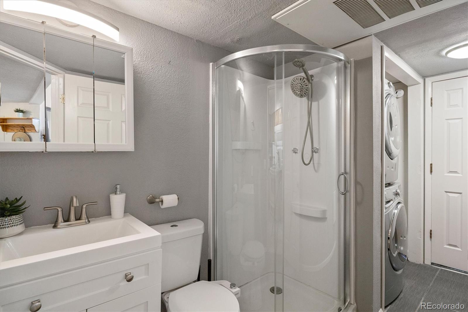 1820 Newland Court Unit: 204