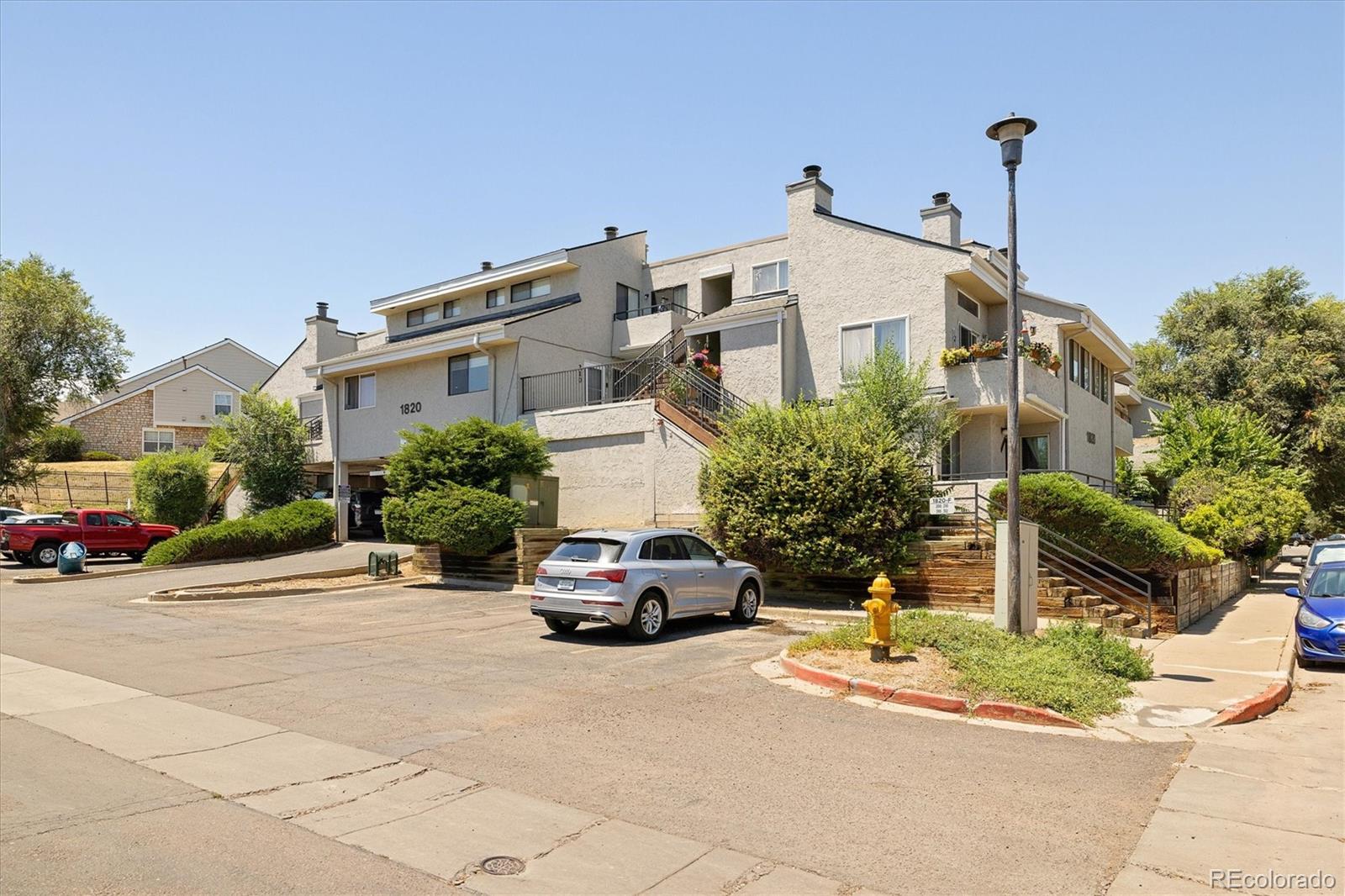 1820 Newland Court Unit: 204