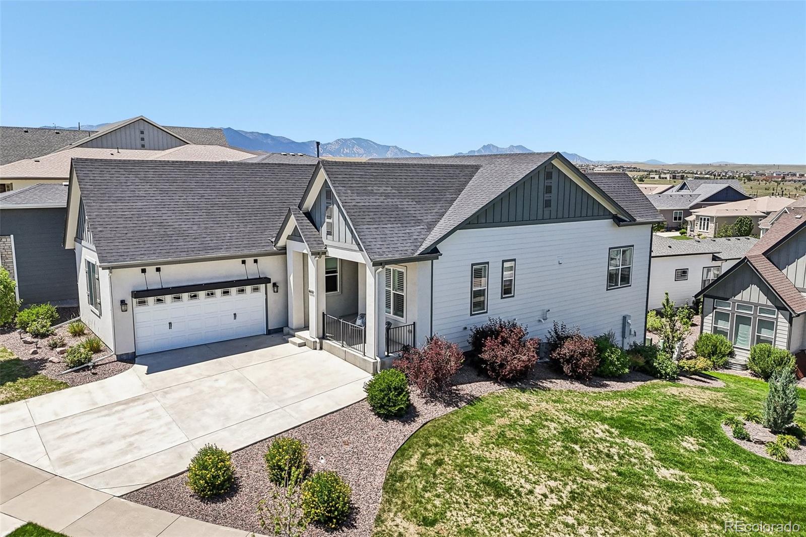 8607 Holman Circle