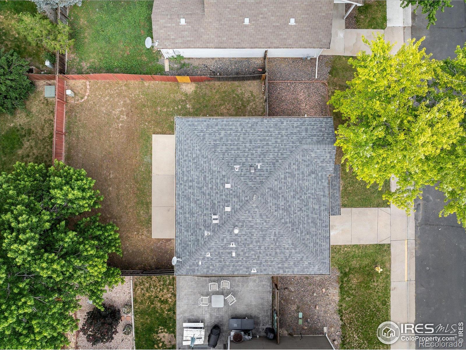 5225 E 100th Drive