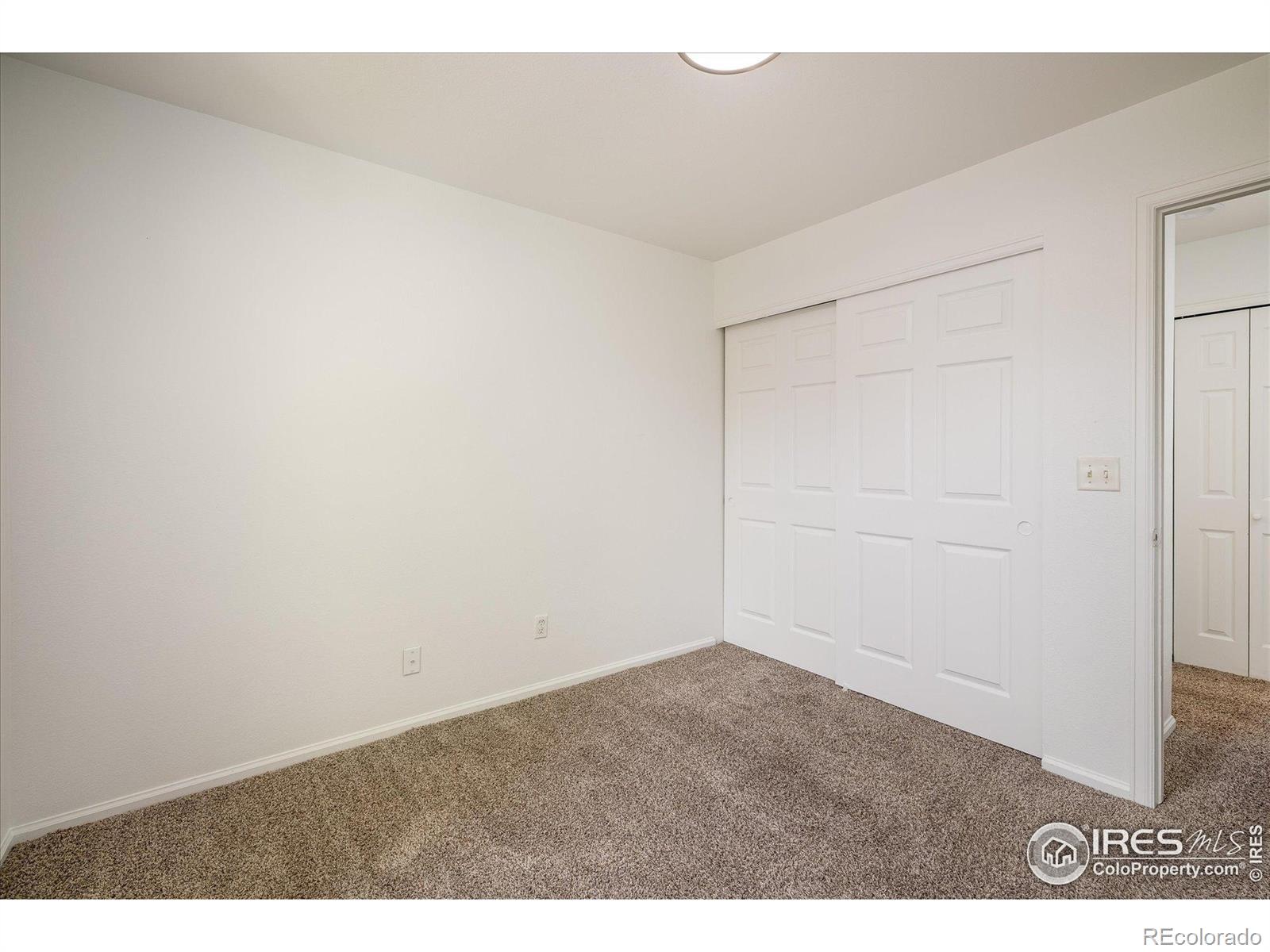 5225 E 100th Drive