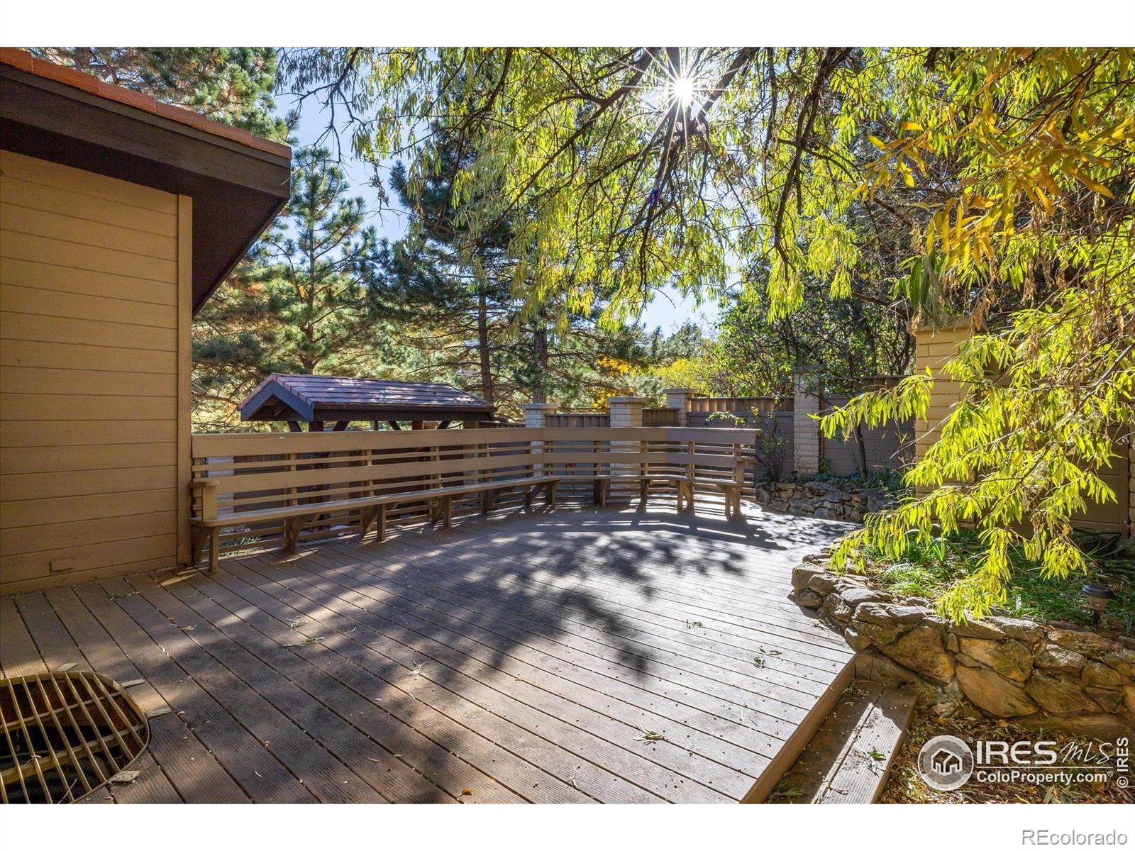6643 Roxborough Drive
