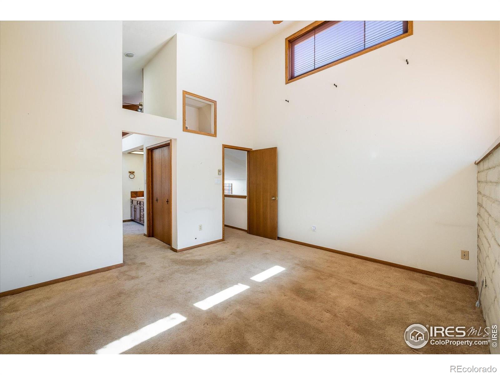 6643 Roxborough Drive