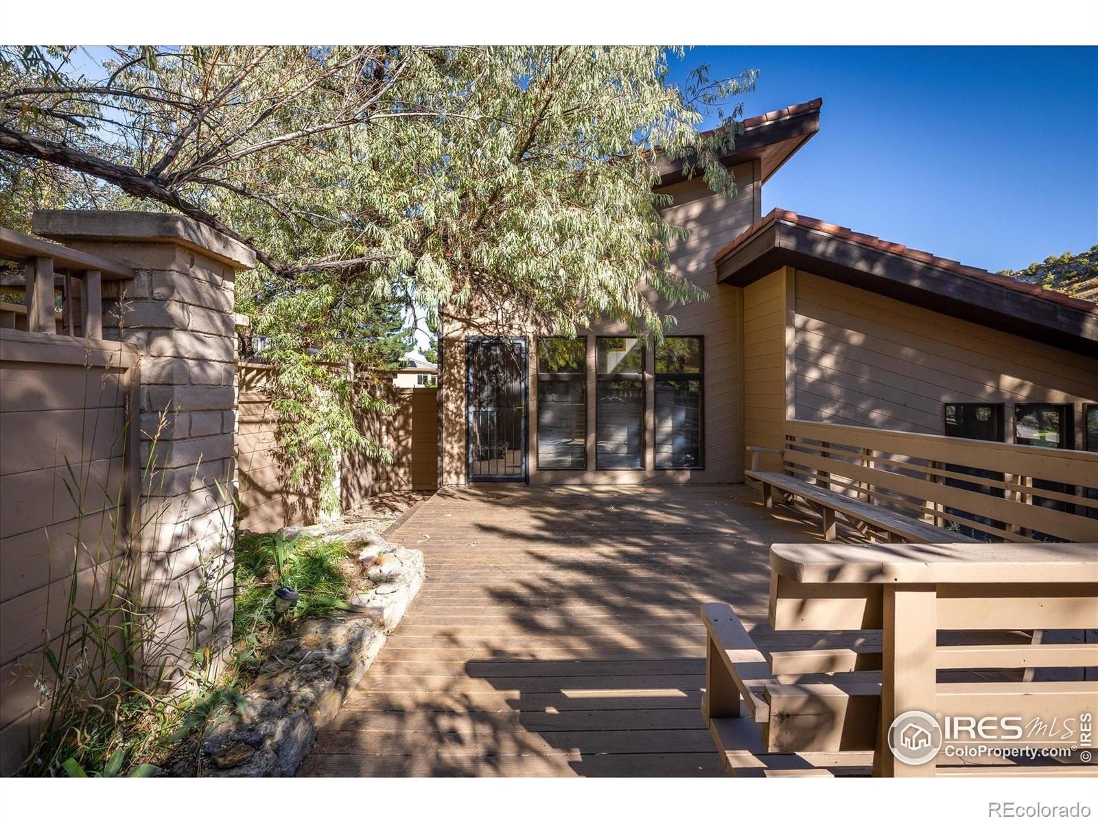 6643 Roxborough Drive