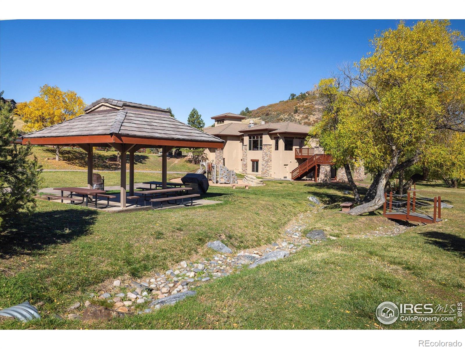 6643 Roxborough Drive